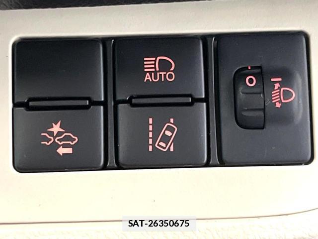 Toyota SIENTA 2018-01 7869214-4