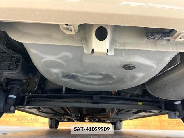 Toyota SIENTA 2022-06 7869287-19