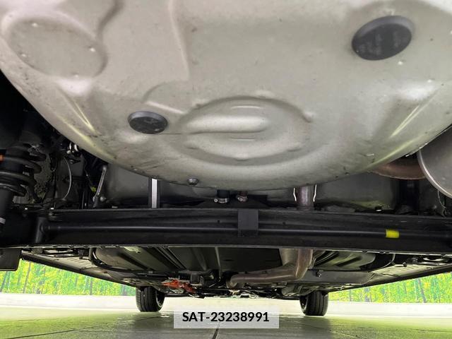 Toyota SIENTA 2015-12 7869517-18