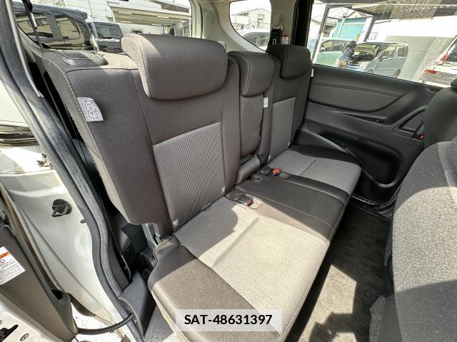 Toyota SIENTA 2021-05 7869581-13