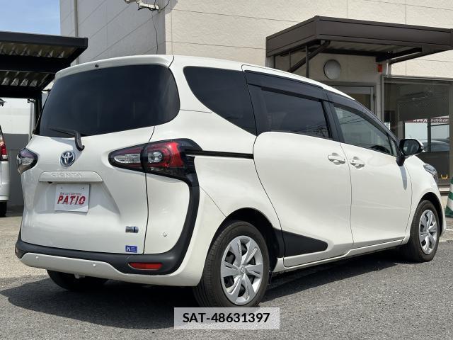 Toyota SIENTA 2021-05 7869581-18