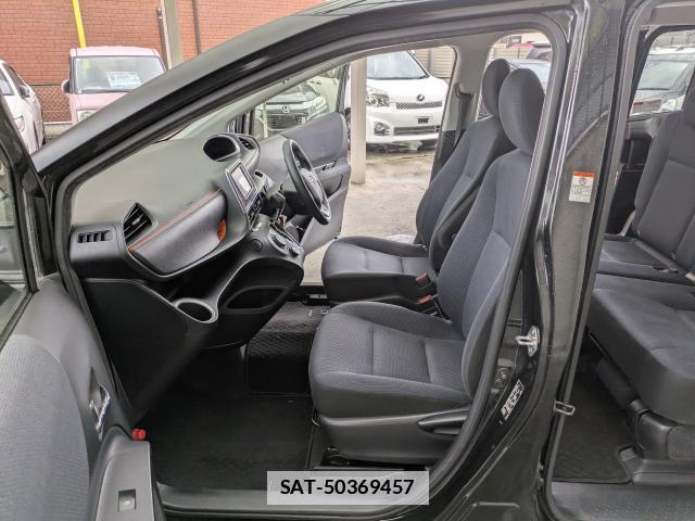 Toyota SIENTA 2015-12 7869905-14
