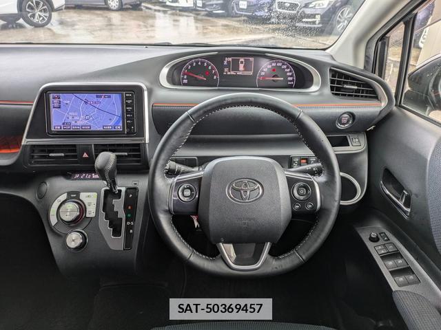Toyota SIENTA 2015-12 7869905-17