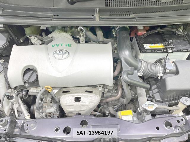 Toyota SIENTA 2017-09 7870713-17