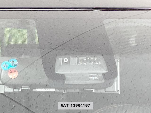 Toyota SIENTA 2017-09 7870713-6