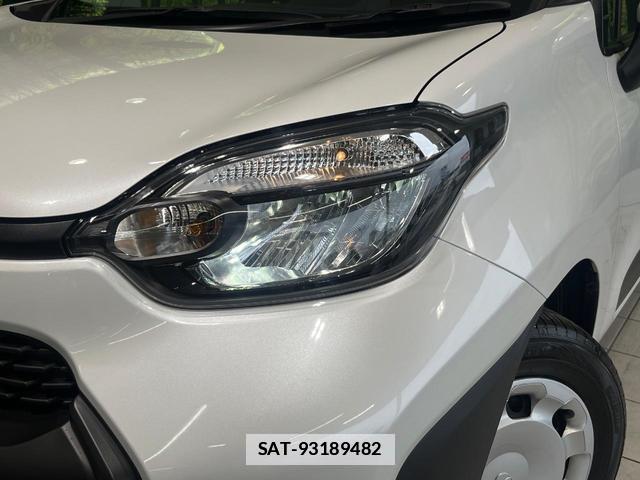 Toyota SIENTA 2025-06 7871018-12