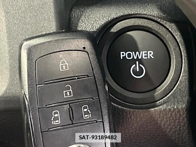 Toyota SIENTA 2025-06 7871018-6