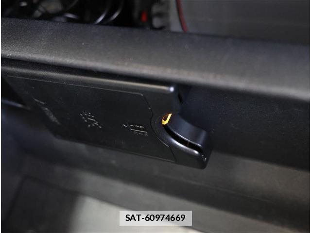Toyota SIENTA 2024-03 7871328-4