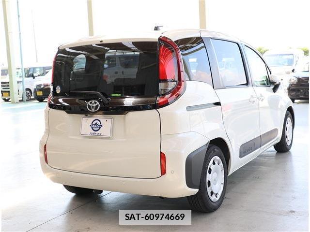 Toyota SIENTA 2024-03 7871328-6