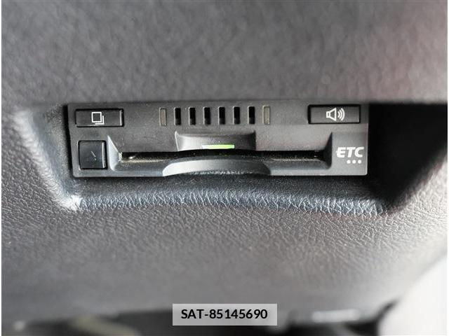 Toyota SIENTA 2020-08 7871337-3