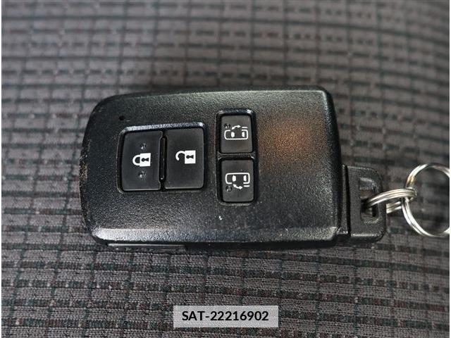 Toyota SIENTA 2020-05 7871346-16