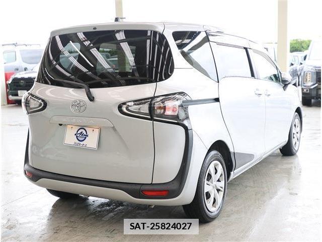 Toyota SIENTA 2021-06 7871369-5