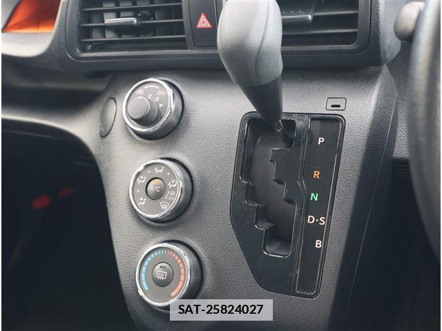 Toyota SIENTA 2021-06 7871369-8