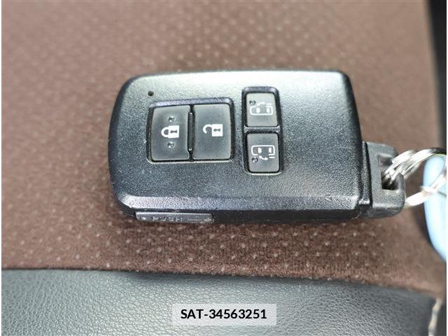 Toyota SIENTA 2020-01 7871385-17