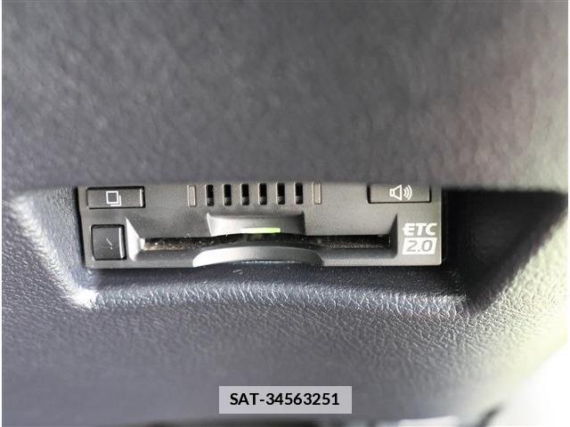 Toyota SIENTA 2020-01 7871385-5