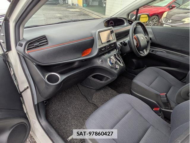 Toyota SIENTA 2015-12 7871768-14
