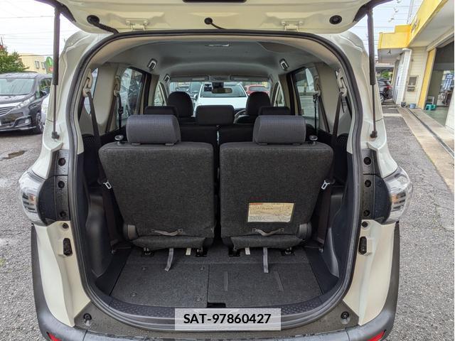 Toyota SIENTA 2015-12 7871768-15