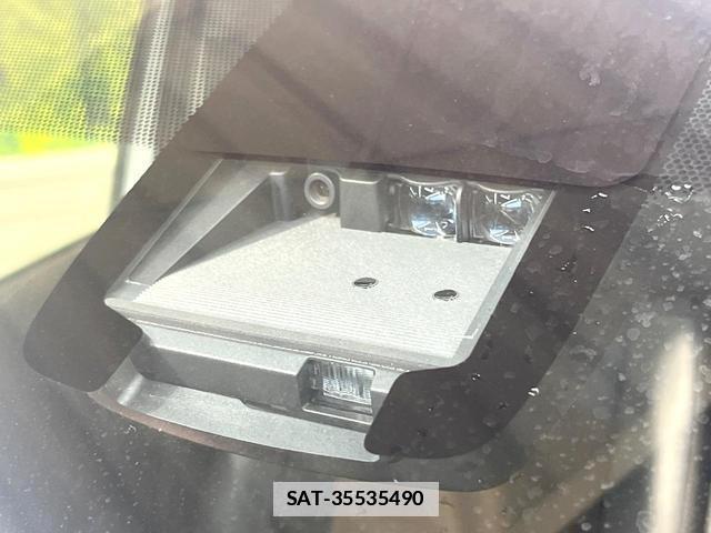 Toyota SIENTA 2021-10 7872818-2