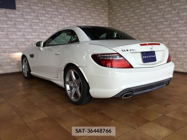 Mercedes Benz SLK 2013-07 7872392-9