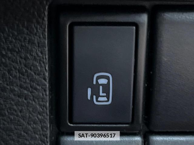 Suzuki SPACIA 2017-02 7868449-4