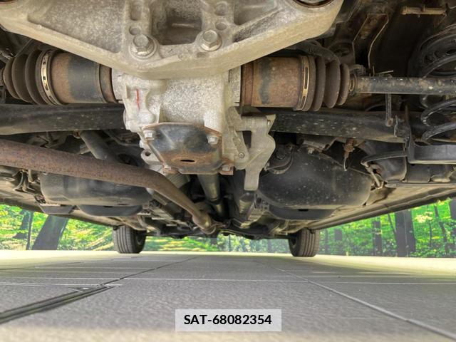Toyota SPADE 2016-03 7867883-18