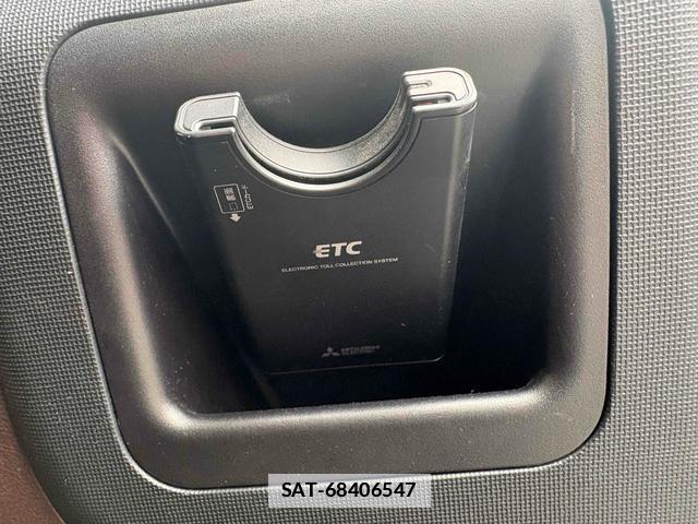Toyota SPADE 2015-01 7869346-11