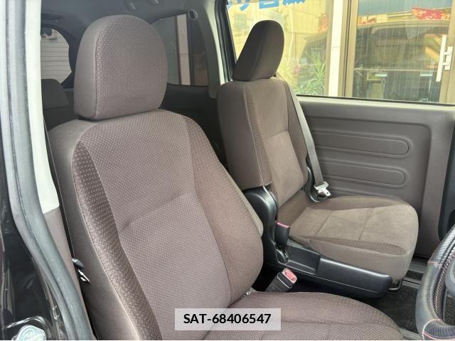 Toyota SPADE 2015-01 7869346-14