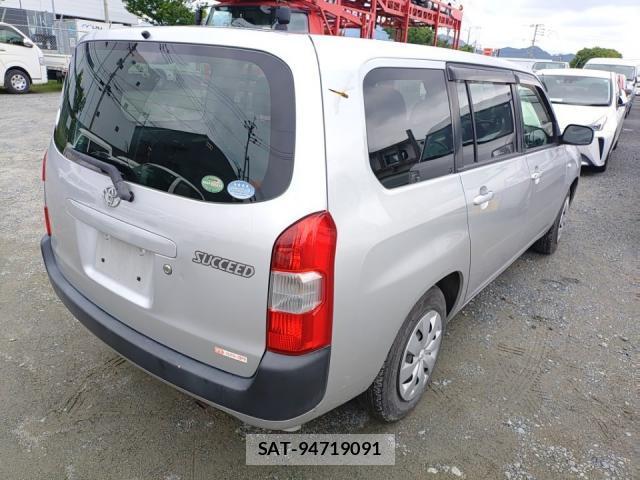 Toyota SUCCEED 2017-06 7868880-2