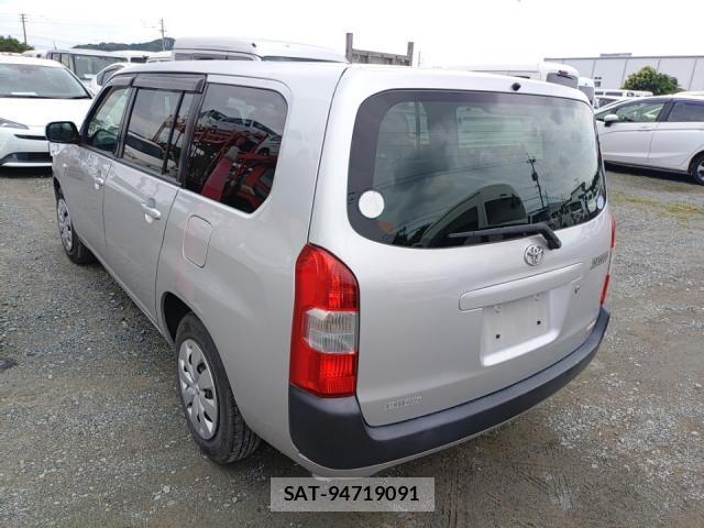 Toyota SUCCEED 2017-06 7868880-4