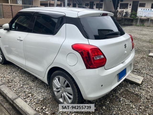 Suzuki SWIFT 2018-10 7868037-13