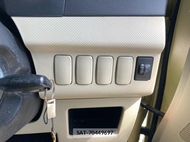 Daihatsu TANTO EXE 2010-03 7868636-11