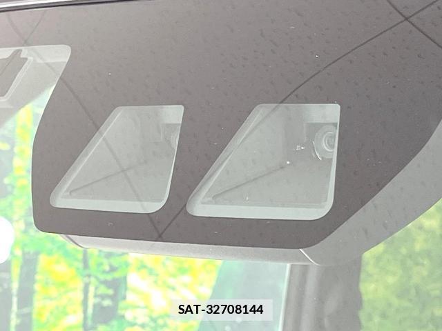Daihatsu TANTO 2022-12 7868222-3