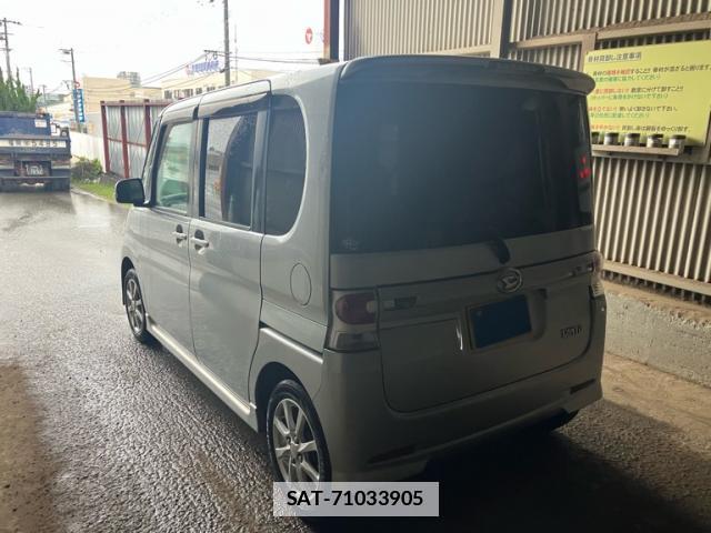 Daihatsu TANTO 2011-04 7868640-3