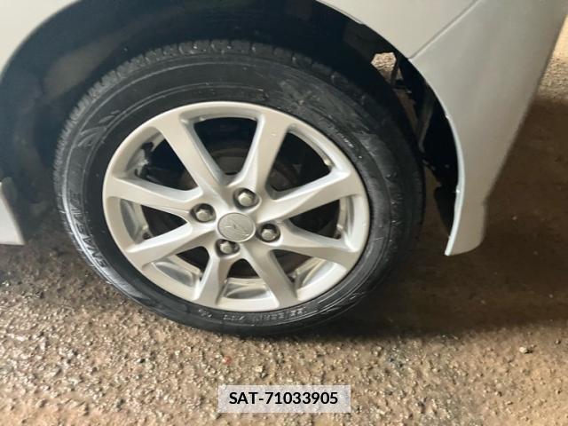 Daihatsu TANTO 2011-04 7868640-9