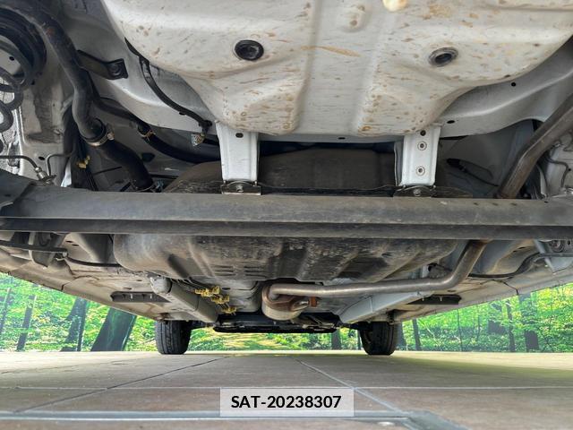 Daihatsu TANTO 2017-11 7869080-18
