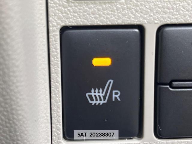 Daihatsu TANTO 2017-11 7869080-5