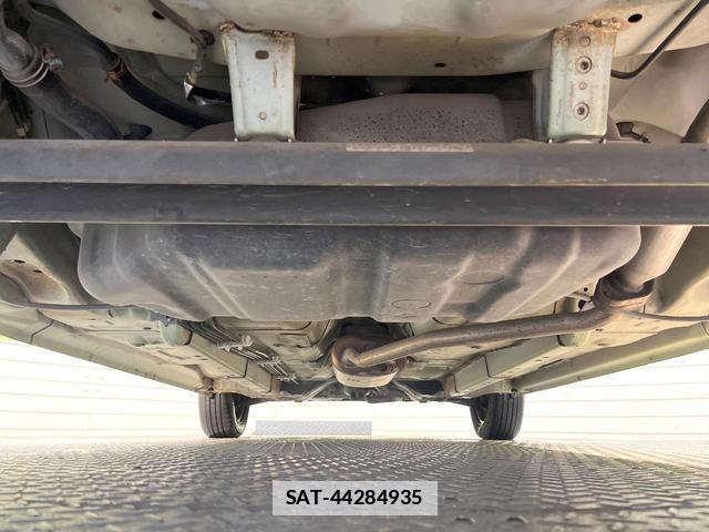Daihatsu TANTO 2011-02 7872816-18