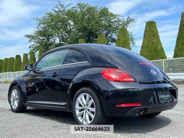 VolksWagen THE BEETLE 2013-03 7869827-5