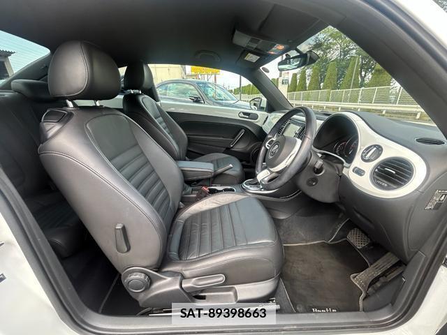 VolksWagen THE BEETLE 2017-10 7869828-7