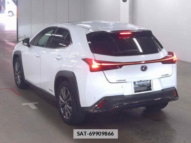 Lexus UX 2019-11 7871202-1