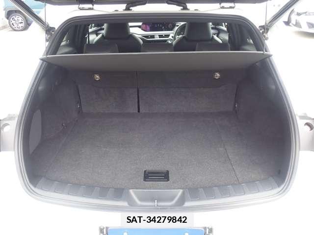 Lexus UX 2021-05 7872341-11