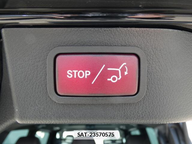 Mercedes Benz V-CLASS 2023-05 7870317-18