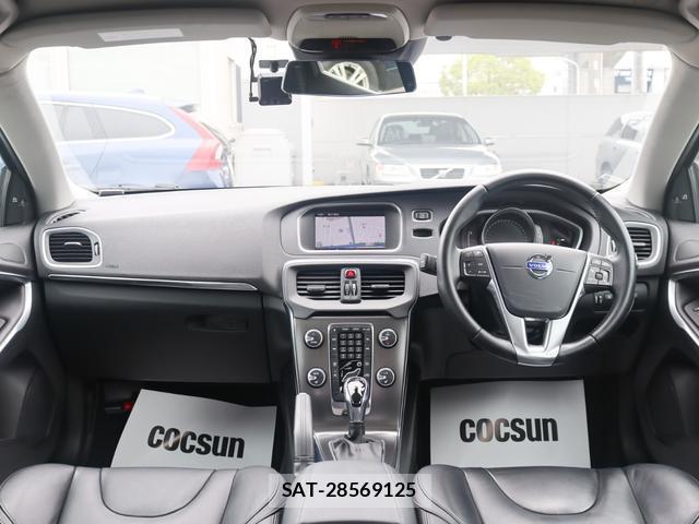 Volvo V40 2013-12 7868045-3