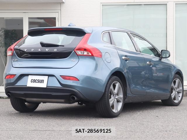 Volvo V40 2013-12 7868045-7