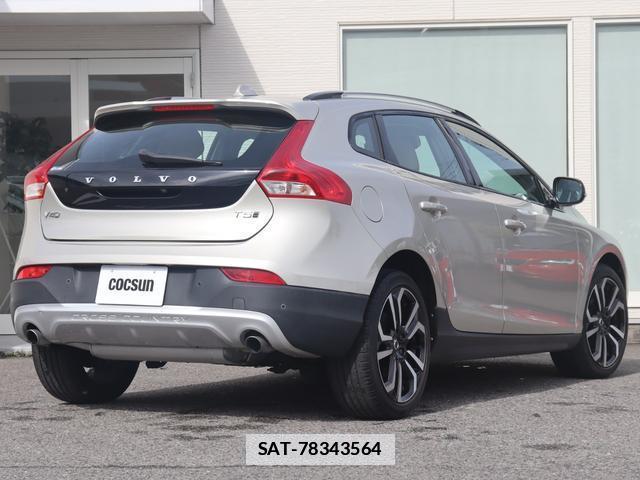 Volvo V40 2016-12 7868047-7