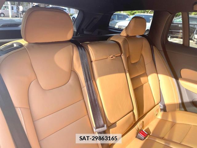 Volvo V60 2023-04 7867819-11