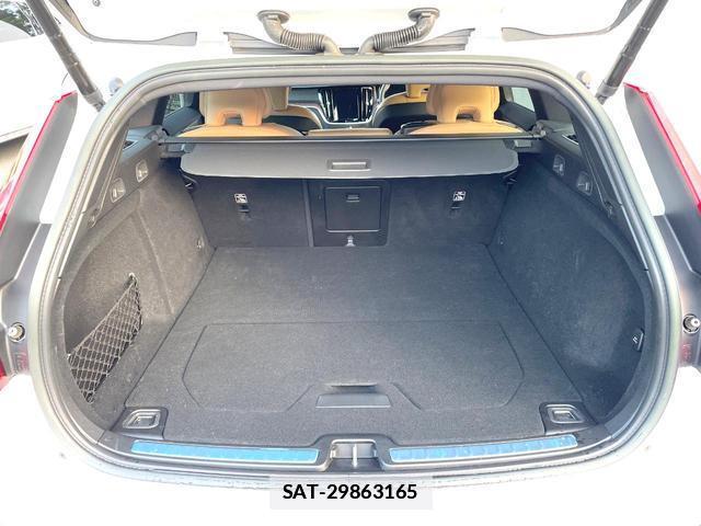 Volvo V60 2023-04 7867819-12