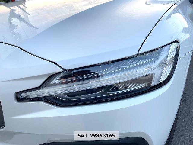 Volvo V60 2023-04 7867819-13
