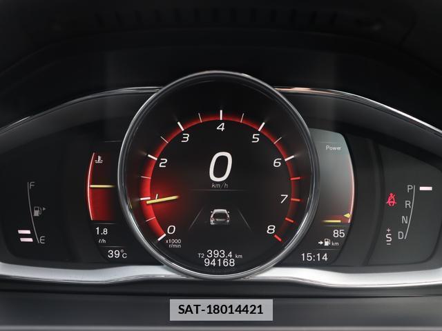 Volvo V60 2017-06 7868044-12