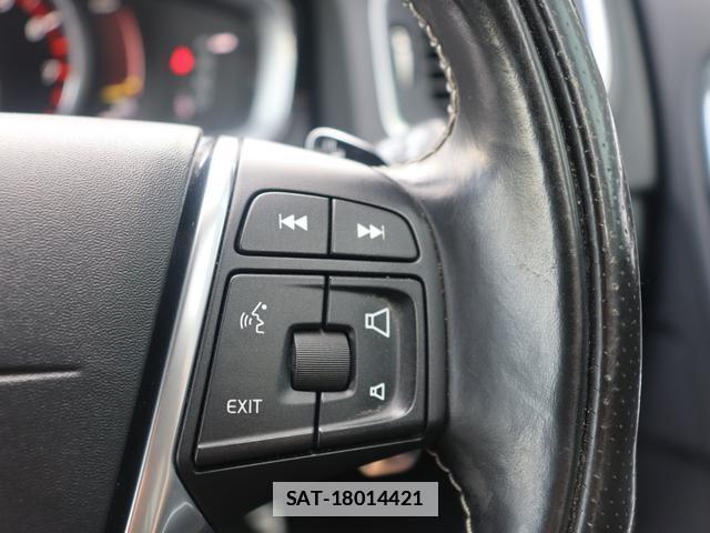 Volvo V60 2017-06 7868044-14